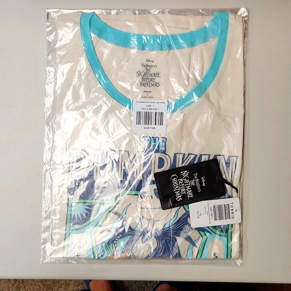 ❤️NWT TORRID NIGHTMARE BEFORE CHRISTMAS PUMPKIN KING HALLOWEEN TEE PLUS - Picture 7 of 10